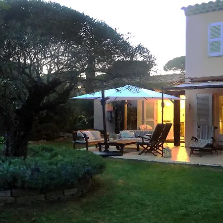 Cosy Italian Chic! Jardin Bbq Piscine Et St-tropez à 5 Kilometres à 5mn! Gassin