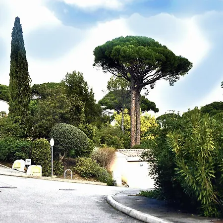 Cosy Italian Chic! Jardin Bbq Piscine Et St-tropez à 5 Kilometres à 5mn! Gassin